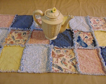 Victorian Toys Florals Patchwork Rag Quilt Table Runner 16" x 42" Nursey Country