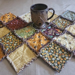Bees & Butterflies V-End Diamond Rag Quilt Table Runner 16" x 39" Orange Gold Green Brown