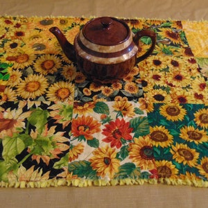 Coleção de girassol artesanal country patchwork pano colcha corredor de mesa 19&quot; x 44&quot;