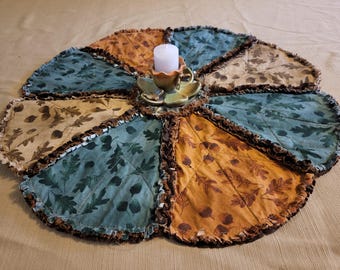 Fall Oak Leaves & Acorns Autumn 20"Rag Quilt Candle Mat Table Centerpiece Primitive Earth Tones