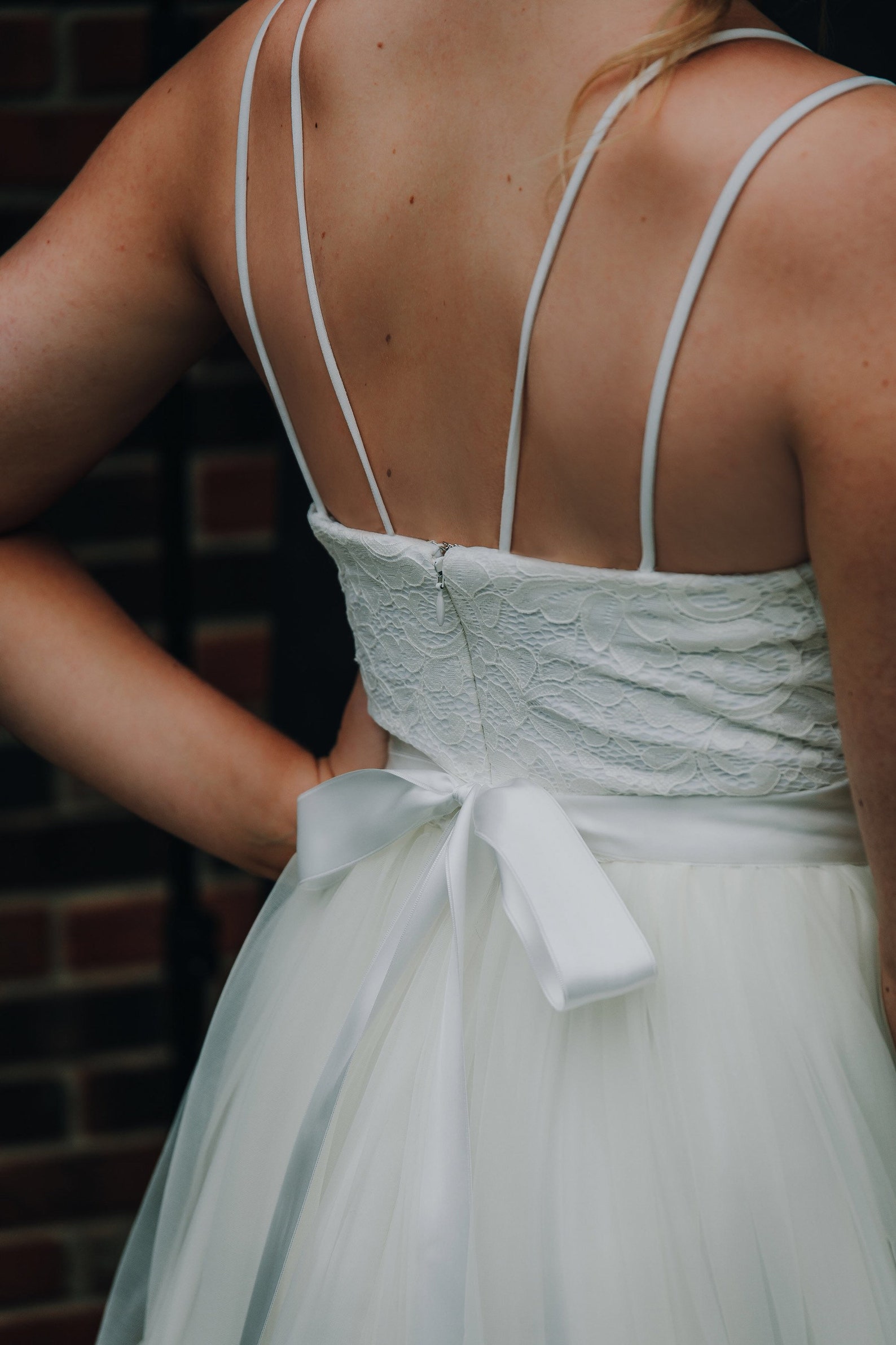Sleeveless Spaghetti Straps Lace Floor-Length Wedding Dresses