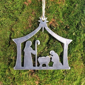 Krippe Metall Weihnachtsverzierung || Rustikale Weihnachten || Nachhaltige Geschenke || Christliche Weihnachten || Marine Ornamente