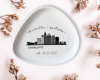 Personalized Wedding Gift, Skyline Ring Dish, City Ring Dish, Jewelry Dish, dainty Wedding Gift, minimalist Gift dish. engagement gift