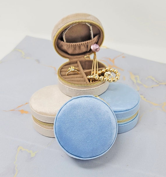 VELVET JEWELLERY BOX ROUND LIGHT ROSE VELVET JEWELLERY BOX ROUND LIGHT ROSE