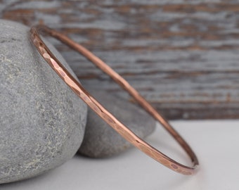 copper bangle bracelet, hammered antique copper stacking bangle, skinny simple minimalist bracelet, 7th anniversary gift for her wife girl