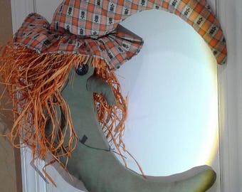 Witch Moon Door Hanger: Halloween Cotton Decor