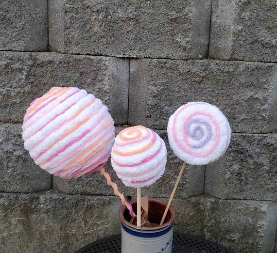 Fake Bake Yarn Lolipops Wreath Decor~ Candyland Christmas Decor