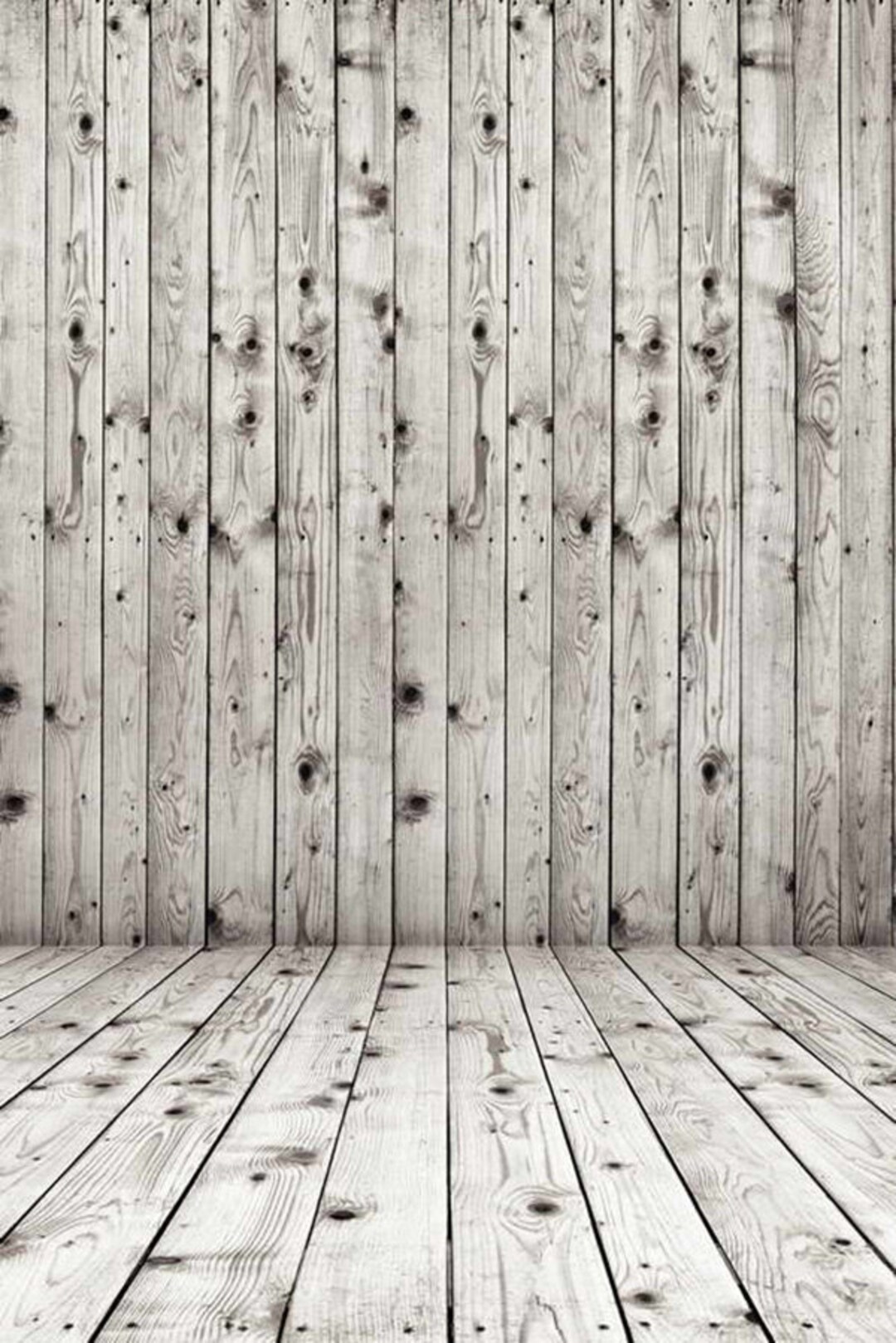 Phòng chụp hình với họa tiết gỗ và nền trắng là lựa chọn lý tưởng cho những bức ảnh chân dung. Màu gỗ sang trọng kết hợp cùng sự chân thật của mặt đất sẽ giúp tạo nên một không gian ấm cúng và bắt mắt cho bức ảnh.