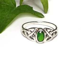 Emerald Green Ring~Silver Emerald CZ Ring~Emerald Green CZ Celtic Ring~May Birthstone~Celtic Promise Ring~Trinity Ring~Gift for Girlfriend