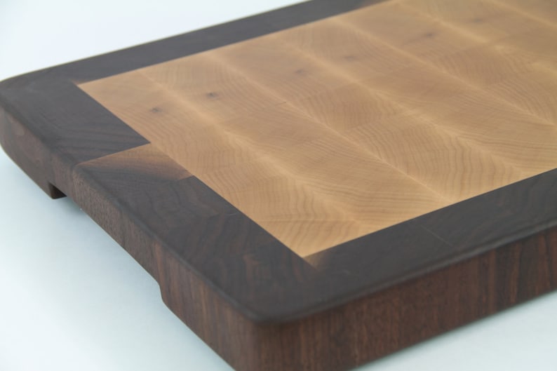 No slip bottom and easy grip For Chefs! Handcrafted Wood Cutting Board Walnut /& Maple End Grain Cook like a pro with this board