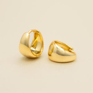 Huggie Earrings, Small Hoop Earrings, Huggies Earrings, Tiny Hoop Earrings, Gold, Sterling Silver Hoops