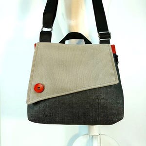 Bolso bandolera vegano, Bolso casual ligero para el día a día, División interna, Hermoso bolso gris con toques burdeos, Envío gratis