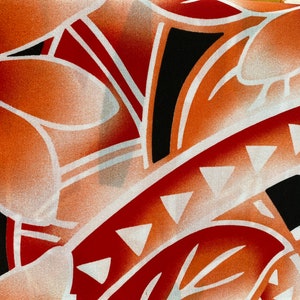 Hawaiian print. Beautiful summery print in a cool , comfortable lightweight fabric ! Perfect for dresses or tops !