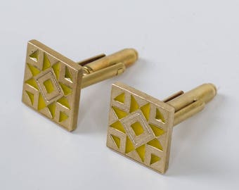 Kharkiv City Ukraine Gold-tone Flag Cufflinks Engraved Box