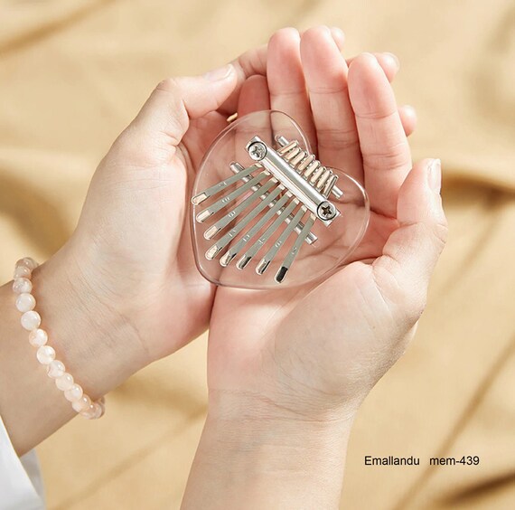 8 Key Kalimba Heart Bear Cat Shaped Mini Thumb Finger Piano Hluru