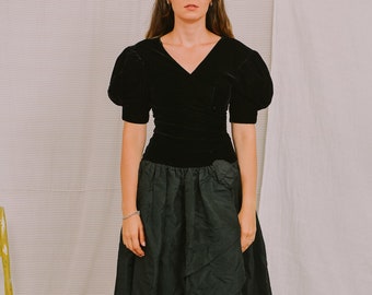 Black dress Opera by Richards vintage goth dress gothic puffy sleeve velvet S/M