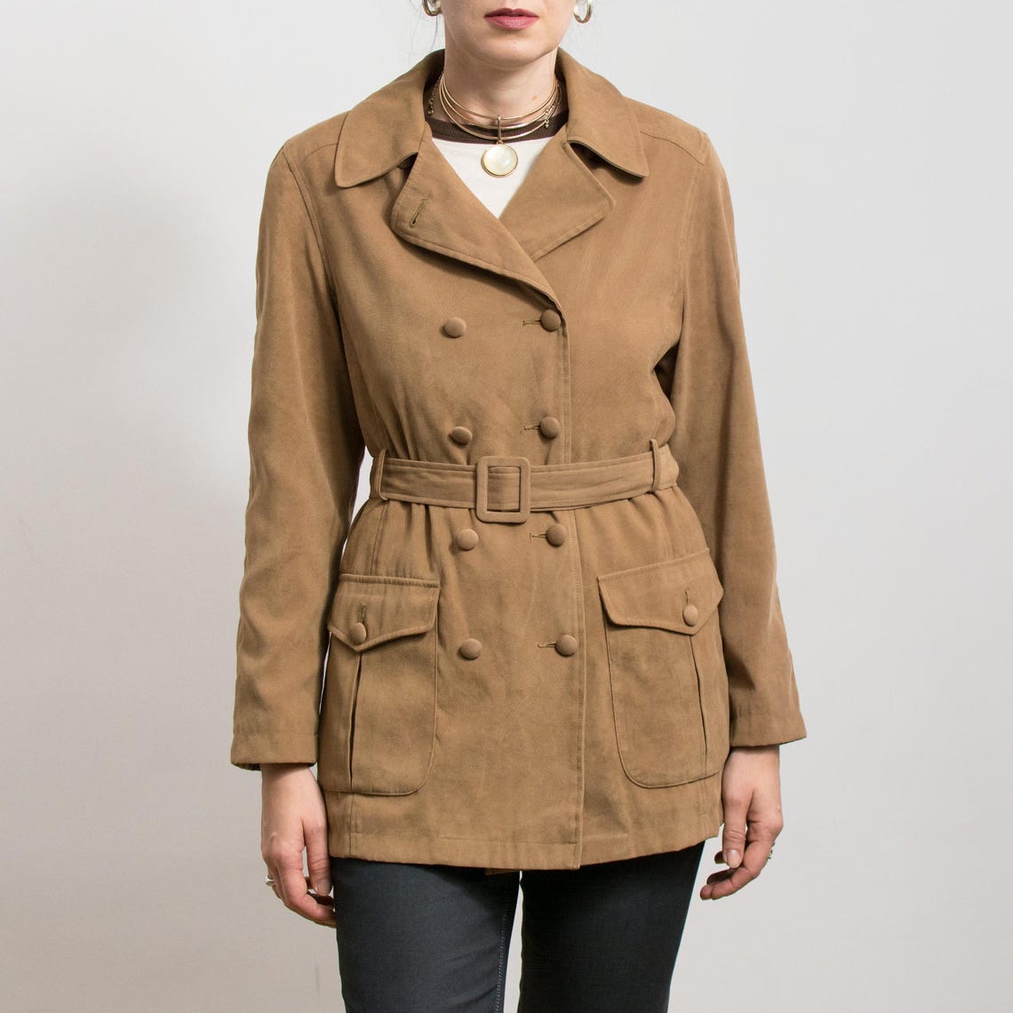 Vintage Brown Belted Short Trench Coat Double Breasted Jacket, foto 2 di 5