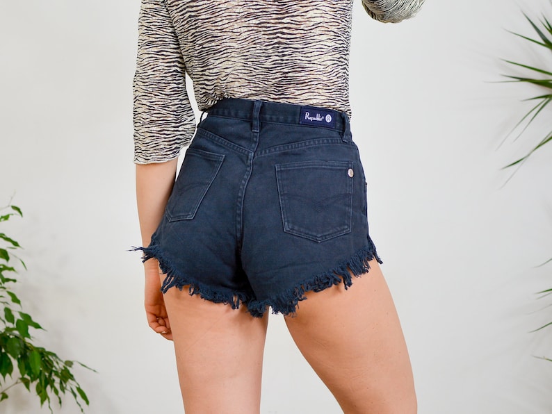 Republic High waisted W29 Vintage Cutoff denim shorts frayed woman cut off 1990's denim M Medium image 1