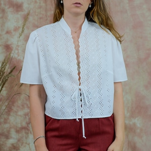Ethnic white blouse short sleeve lace shirt retro minimalist XL/XXL image 1