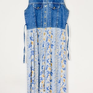 Button up down denim dress Vintage 90's jeans sleeveless florall bottom skirt pockets summer tied waist blue M Medium image 7