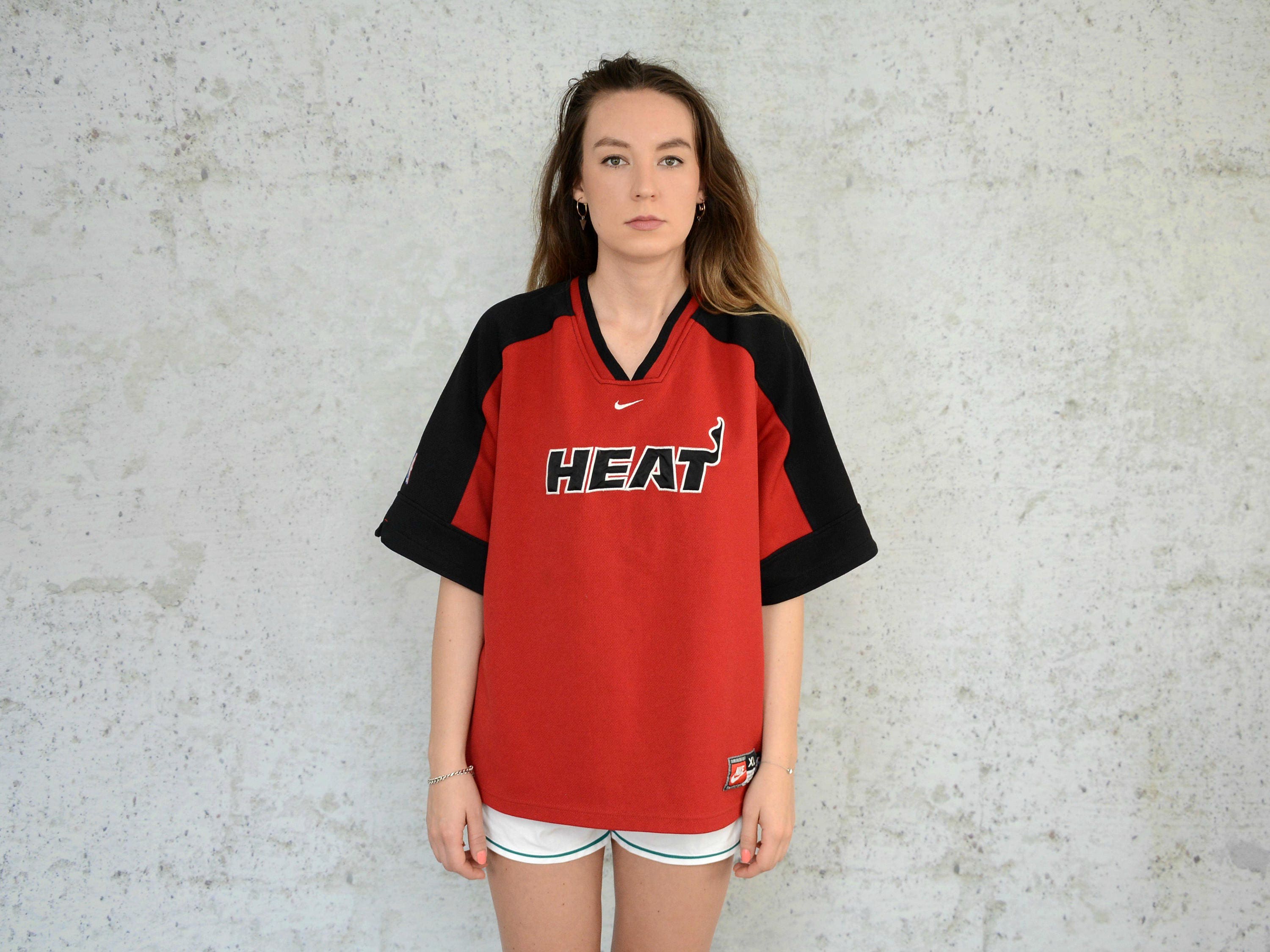 miami heat girl jersey