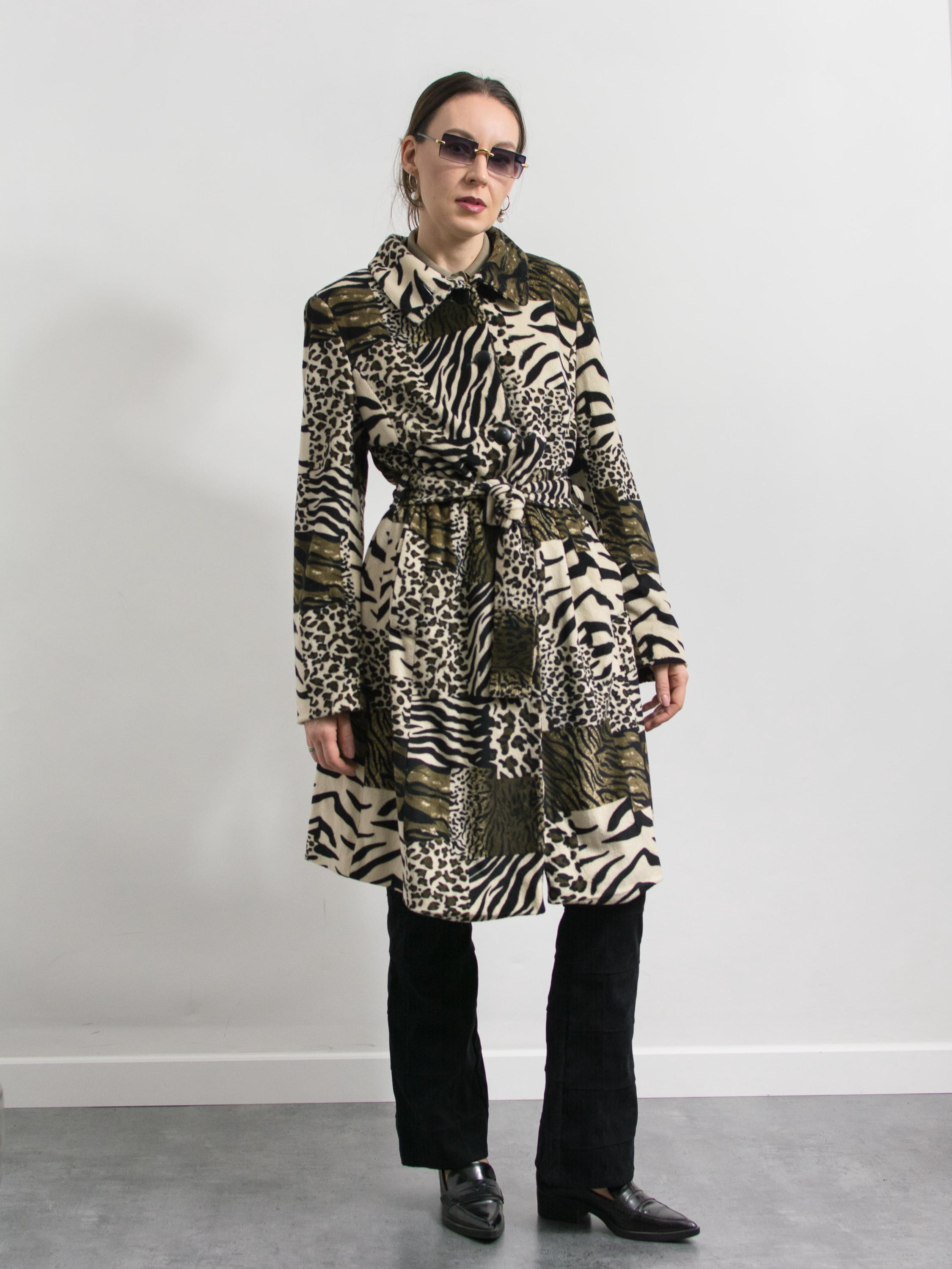 ジャケット・アウター MASU / FUR PRINT TRENCH COAT Vintage Animal Print Faux Fur Trench Coat Tiger Leopard Pattern