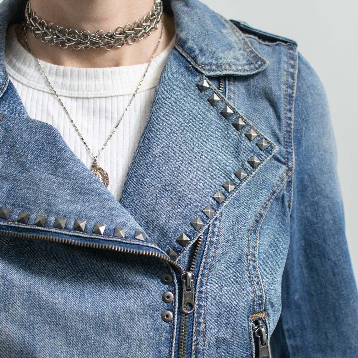 Y2K Denim Biker Jacket Cropped Studded Blue S/M, Foto 4 von 5