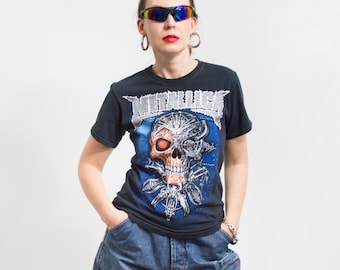Metallica t-shirt Vintage graphic rocker women size S
