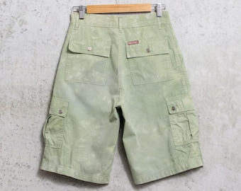 Vintage Tie Dye Cargo Shorts i grönt | 90-tals omarbetad festival | damstorlek S/M
