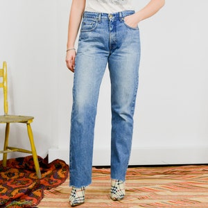90s Vintage Boyfriend Jeans: High Waist Cut Off Denim, L/XL