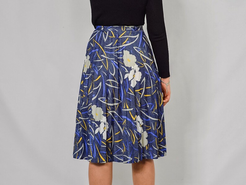 80's skirt pleated Retro printed blue Vintage High waisted W27 S Small image 6