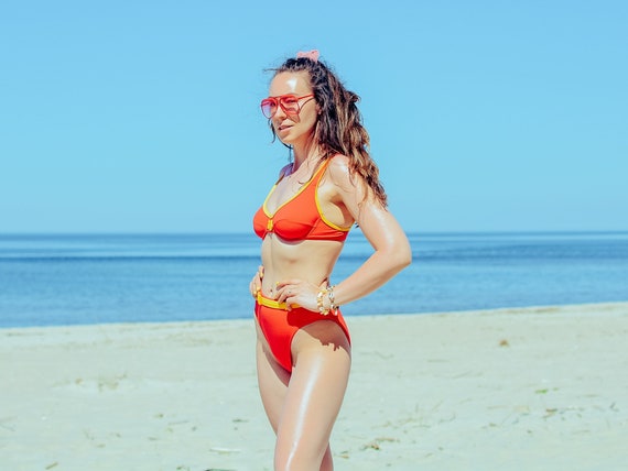 baywatch yellow swimsuit