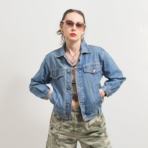 90&#39;s denim jacket blue jean Vintage women size XS