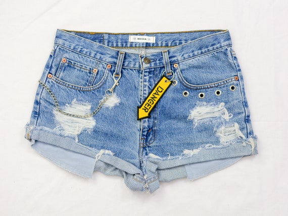 Levis boyfriend shorts W34 reworked denim keyring… - image 1