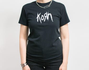 KORN Black T-shirt | Vintage graphic rocker tee | women's size S
