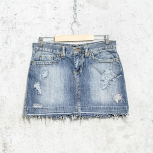 Y2K Mini Distressed Denim Skirt | destroyed grunge low waist | frayed hem | women&#39;s size S