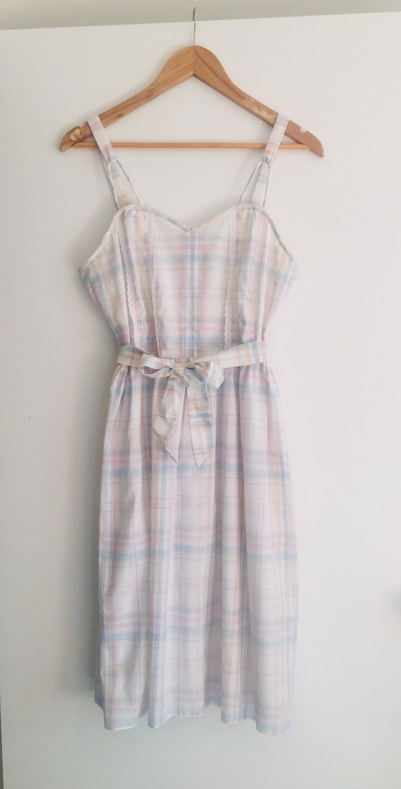 Vintage 1970s white and pastel plaid pattern dres… - image 9