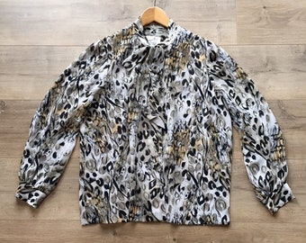 Vintage 1970s animal print pussybow collar longsleeved blouse size 12-14