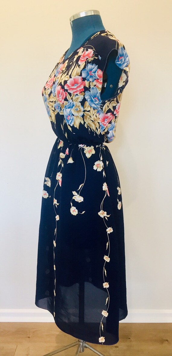 Vintage 1980s navy pink and blue floral daydress … - image 4