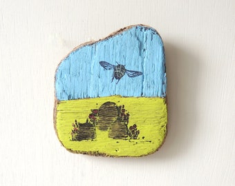 Driftwood Plaque, Bee Hive, Painted Driftwood, Driftwood Ornament