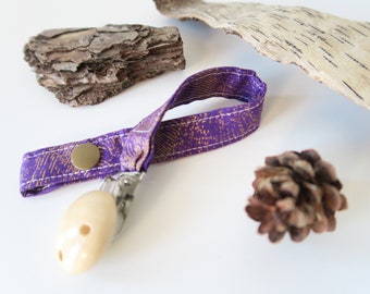Special: pacifier strap with wooden clip