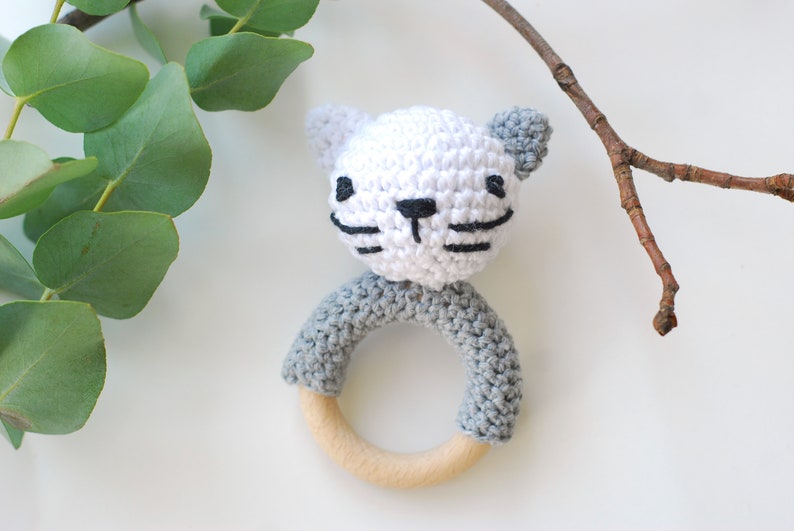 Light Grey White Rattle /& Bite Ring Cat DIY Set