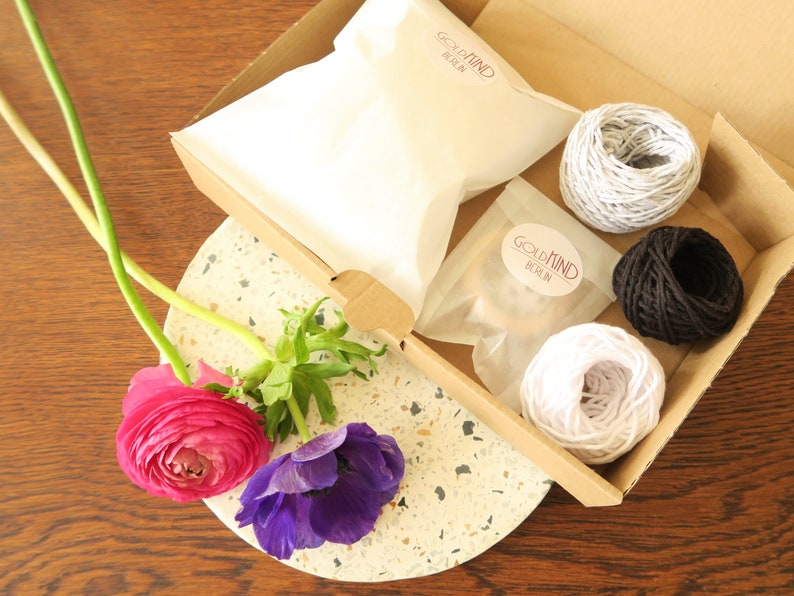 Light Grey White Rattle /& Bite Ring Cat DIY Set