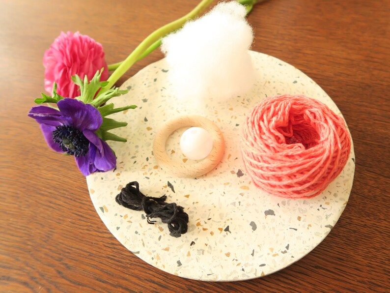 DIY Set Hase Rassel & Beißring Lachs Bild 2