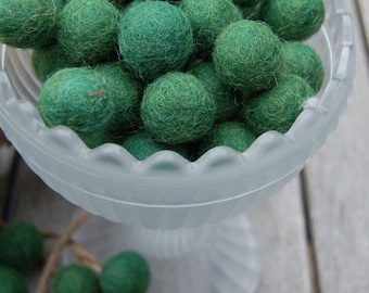 FREE SHIP Green wool felt balls, 2cm, 50 counts, Christmas crafts