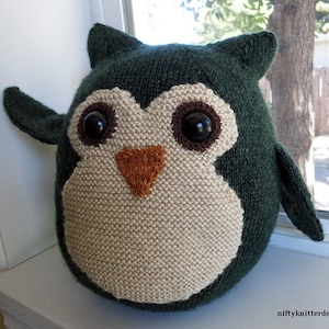 Owl Plush Knitting Pattern: Amigurumi, Giles the Owl (PDF Download, English Only)