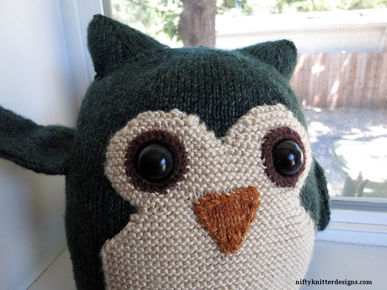 Owl Plush Knitting Pattern Amigurumi Giles the Owl image 3