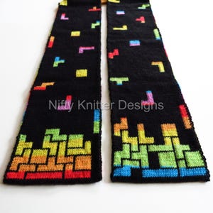 Interlocking Blocks Scarf Knitting Pattern: Reversible Double Knit Design (PDF Download, English Only)