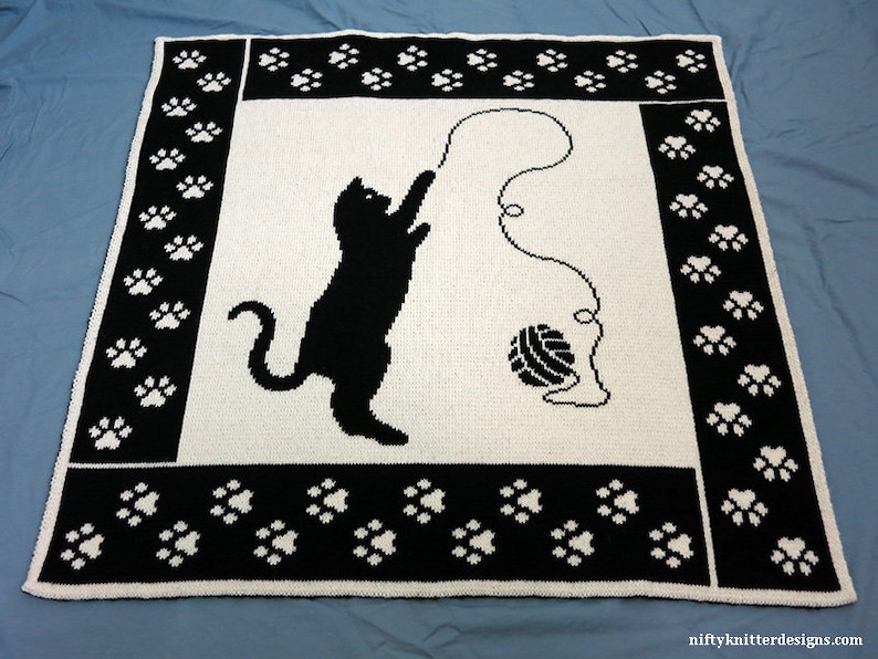 Cute Cat Blanket Knitting Pattern baby throw  Cattitude image 1