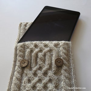 Celtic Knot Tablet Case Knitting Pattern Mini Tablet Case ENGLISH ONLY, PDF Download image 2